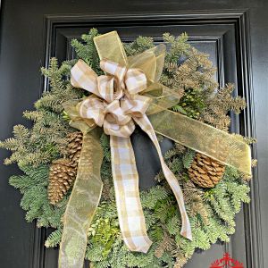 W-2020-12-WREATH.7-WEB-Brenda-Symns-2